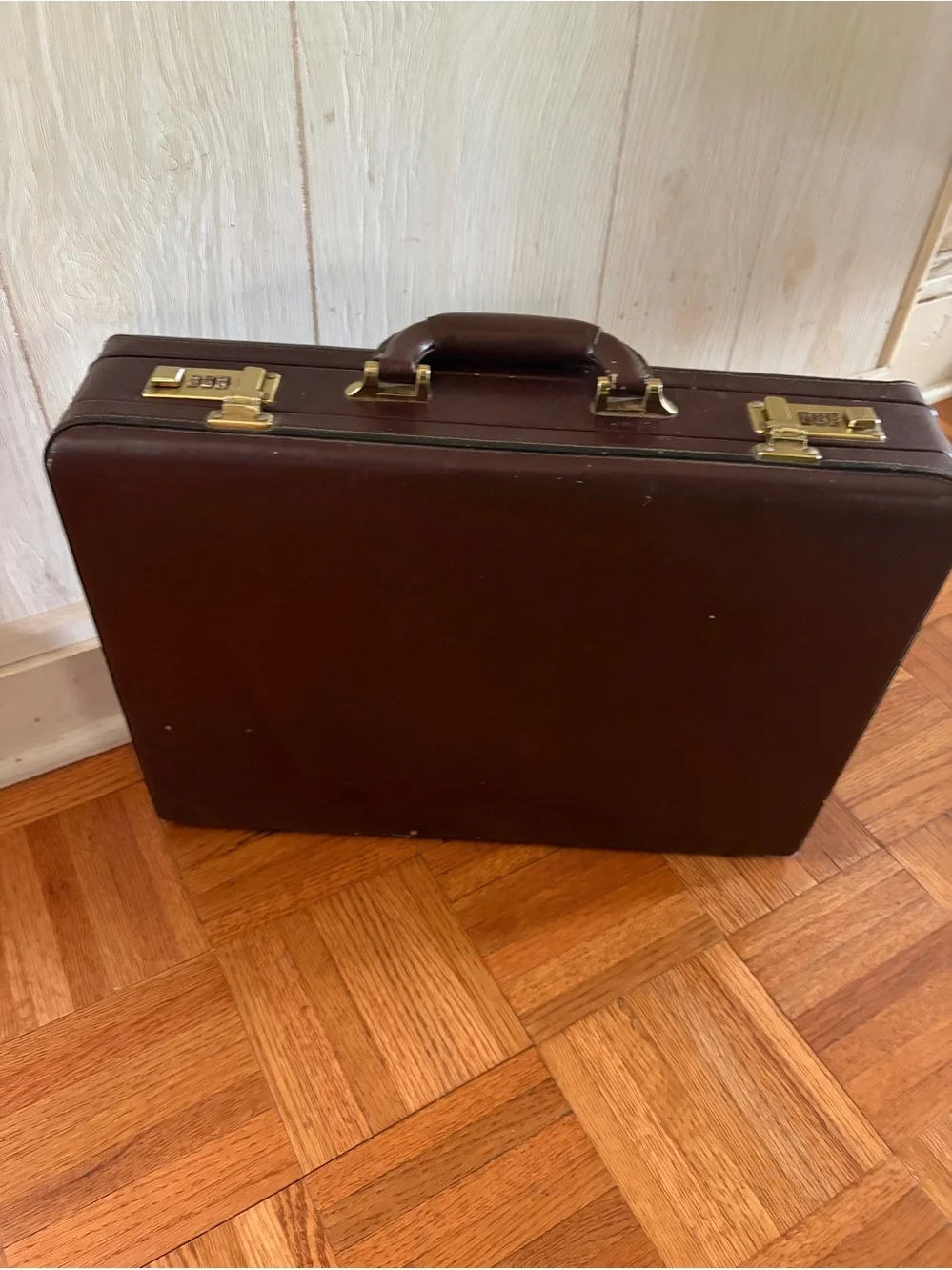 Classic Men's Leather Briefcase in Dark Brown